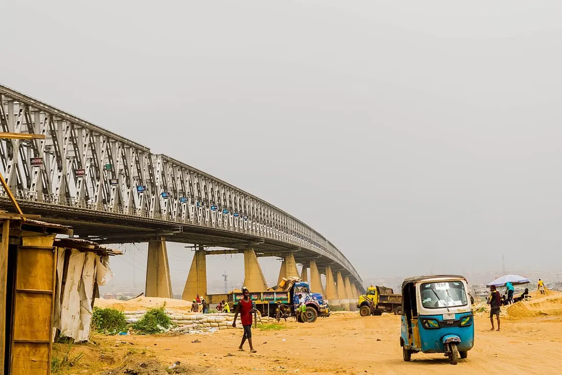 A long bridge spanning the broad River Niger at Onitsha.